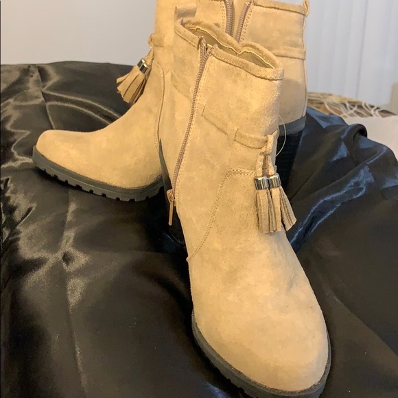 JACLYN. SMITH - Picture 6 of 7